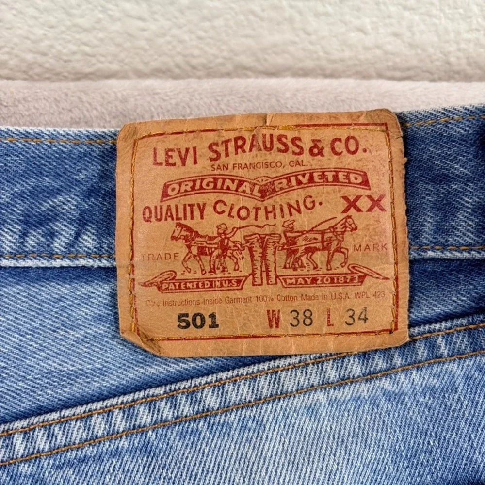 Vintage Levis 501 0115 Jeans Men 38x34 (Fits 36x34) Button Fly Made in USA 90's